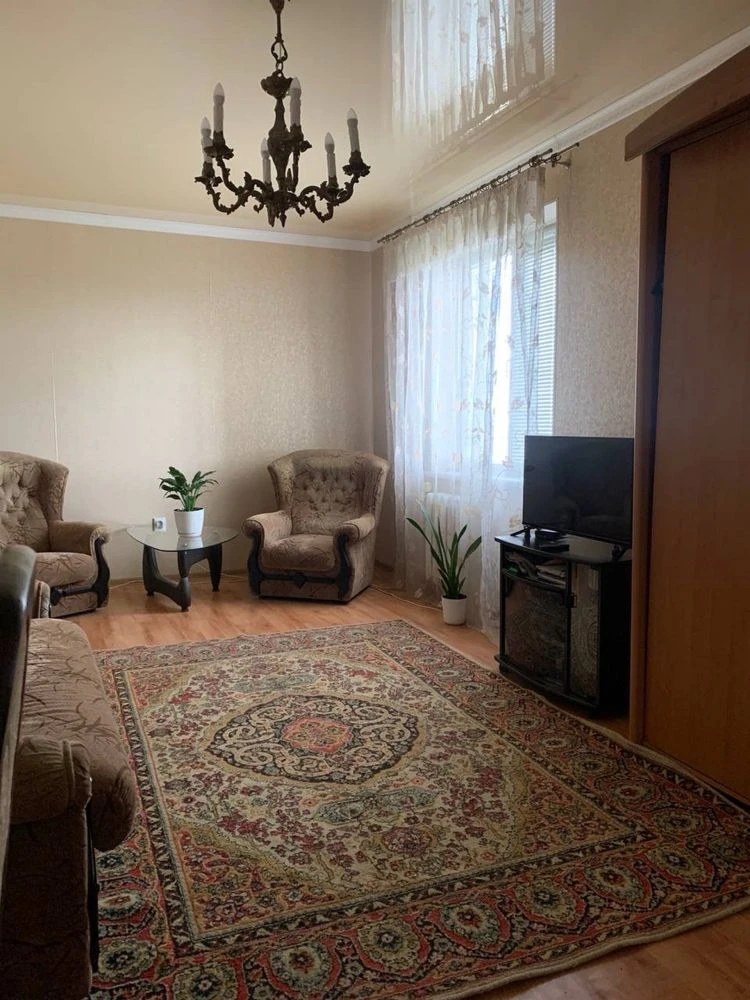 Spacious One-Bedroom Apartment for Sale! Urgent Sale!