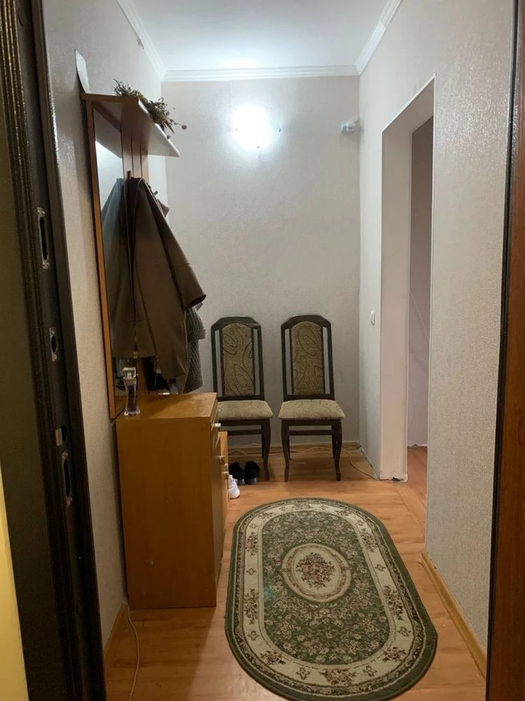 Spacious One-Bedroom Apartment for Sale! Urgent Sale!