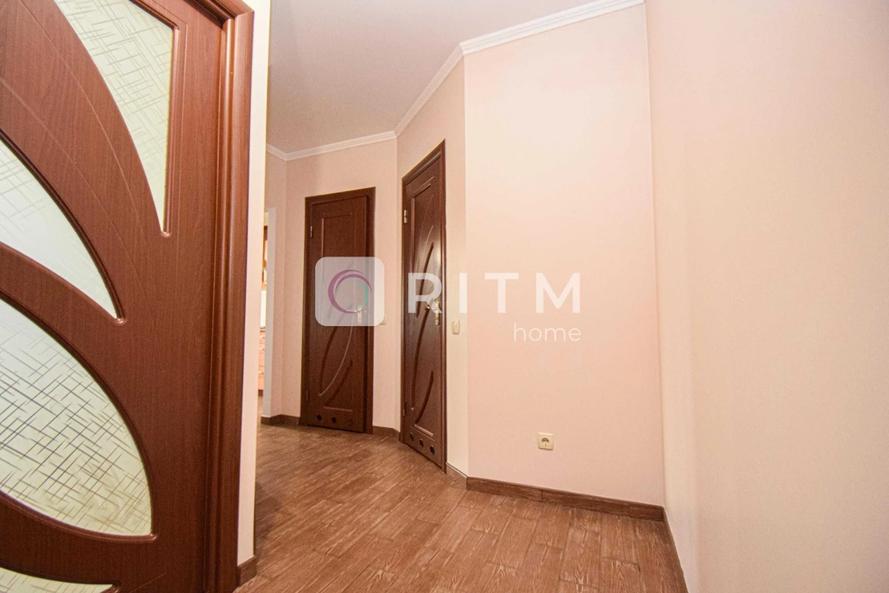 Продажа квартиры с ремонтом — 2 этаж из 10