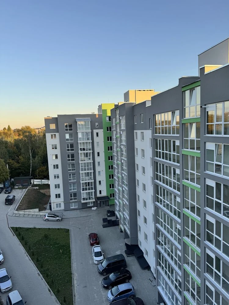Sale of a 2-room apartment near the city center, Chornievska Street