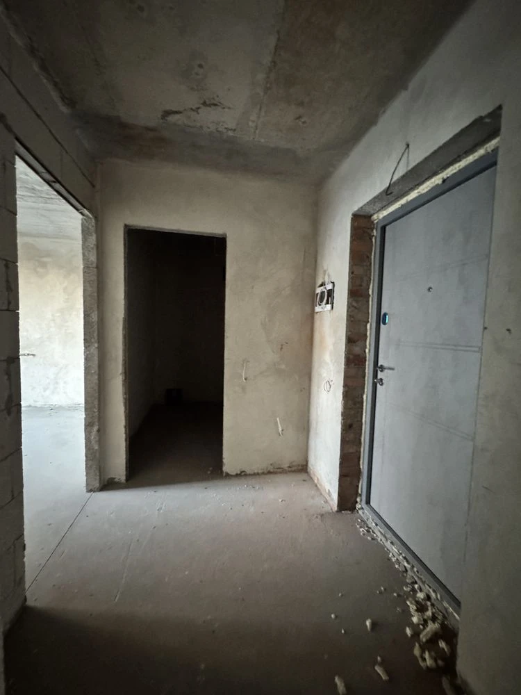 Sale of a 2-room apartment near the city center, Chornievska Street