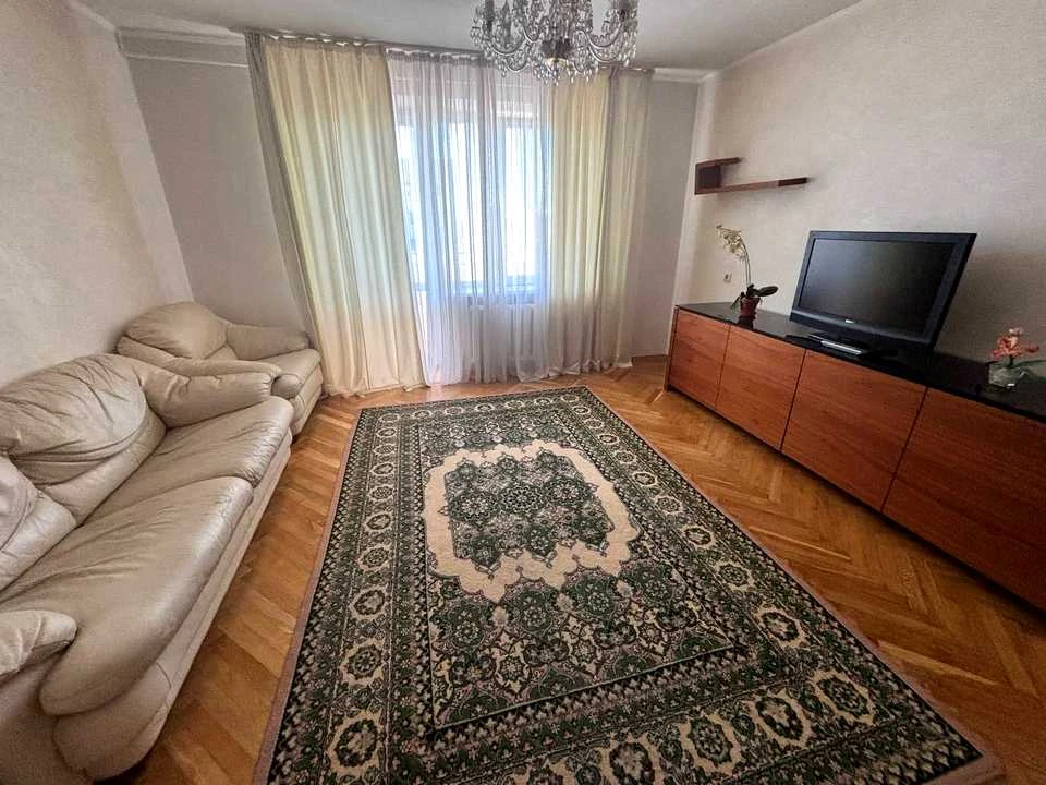Квартира. Киев, улица авиаконструктора Антонова