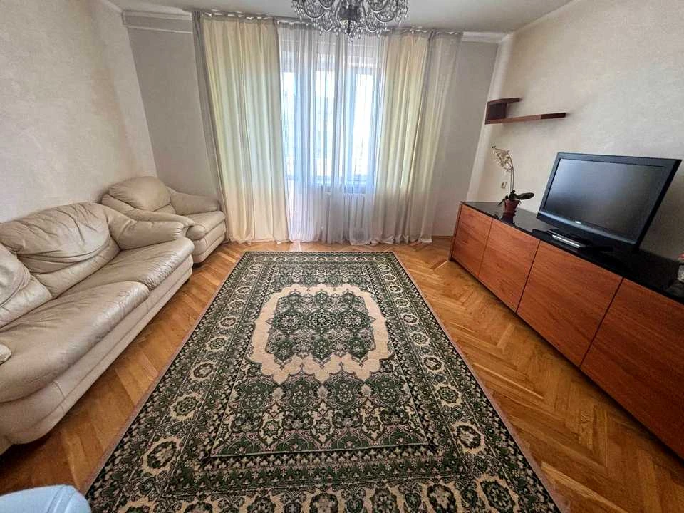 Квартира. Киев, улица авиаконструктора Антонова