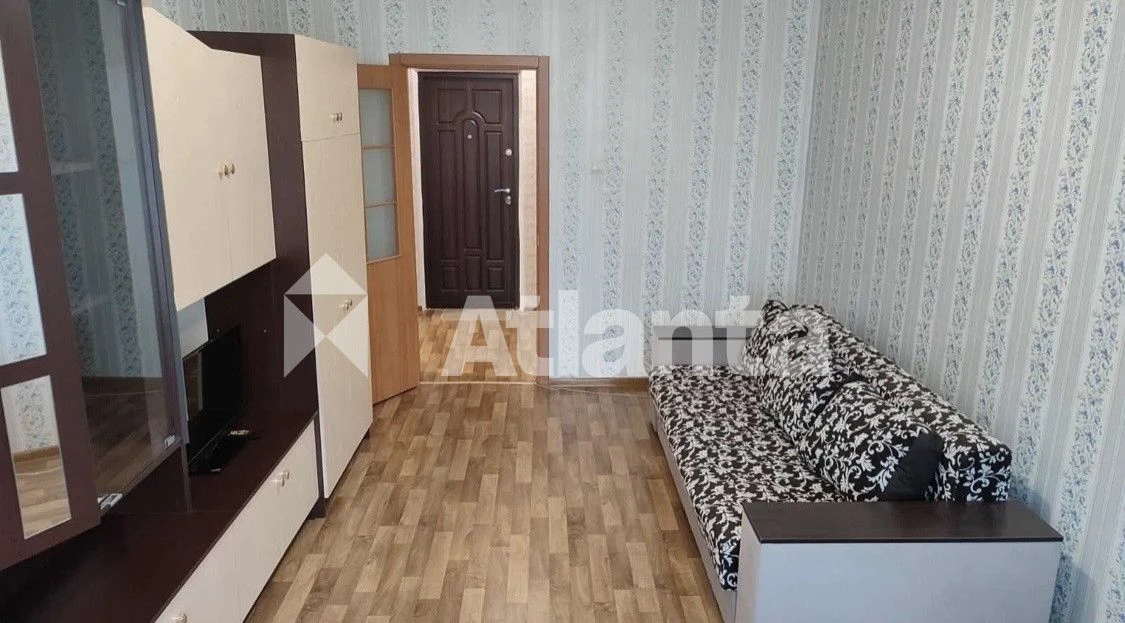 1 комната, 41 м2, метро Васильківська, 5 минут.