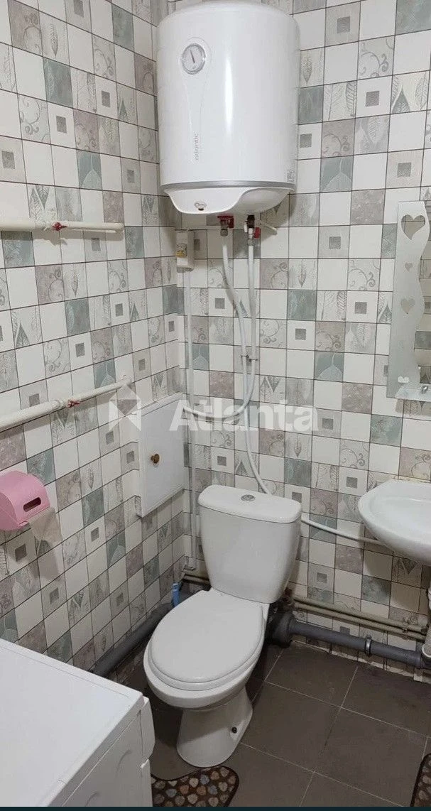 1 комната, 41 м2, метро Васильківська, 5 минут.