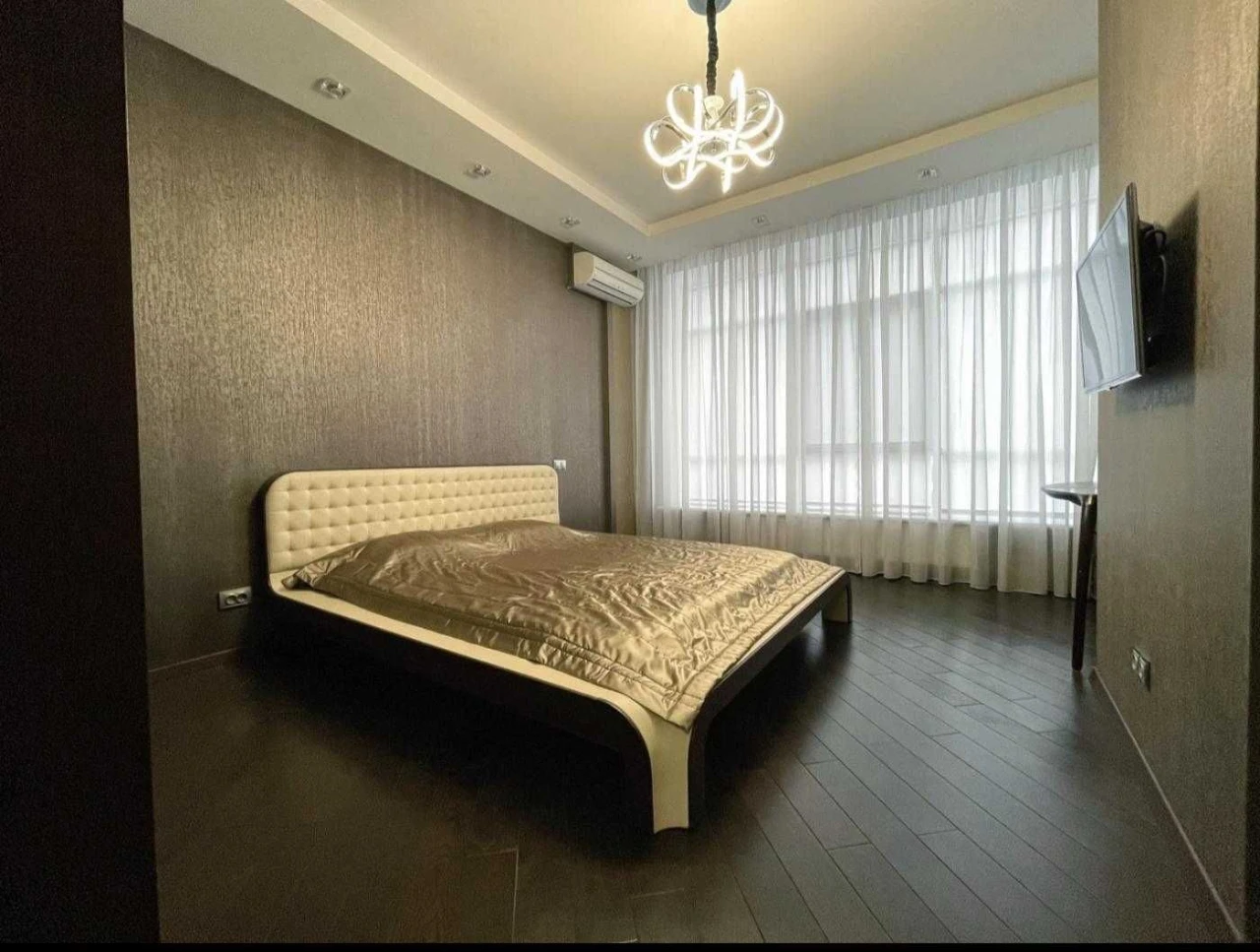 Spacious 2-bedroom apartment for sale, 85m2, in the best complex
