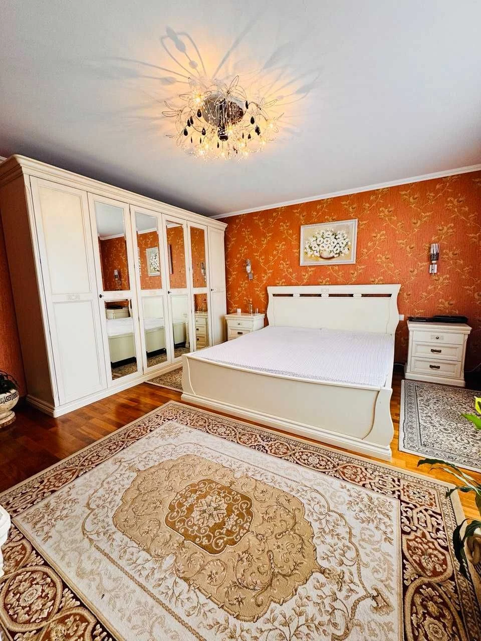 Sale of a penthouse with renovation! Park Peremohy, District of Darnitsa, Gen.