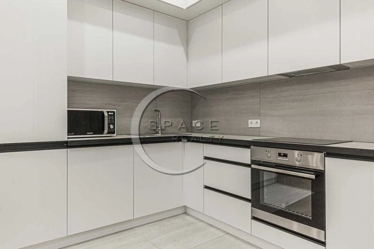 Sale of a 3-bedroom apartment in the ЖК Новопечерські Липки (85 m²)