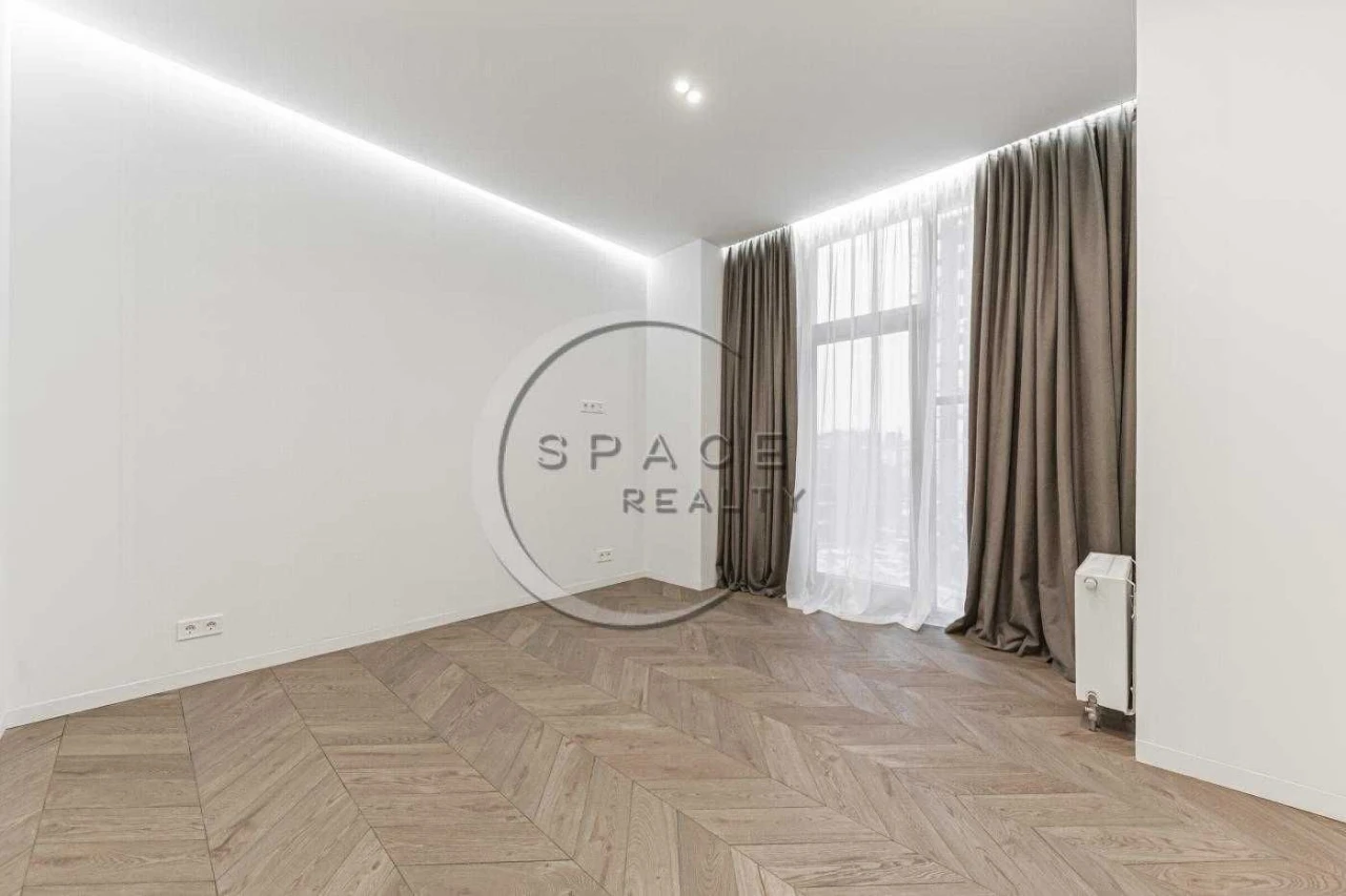 Sale of a 3-bedroom apartment in the ЖК Новопечерські Липки (85 m²)
