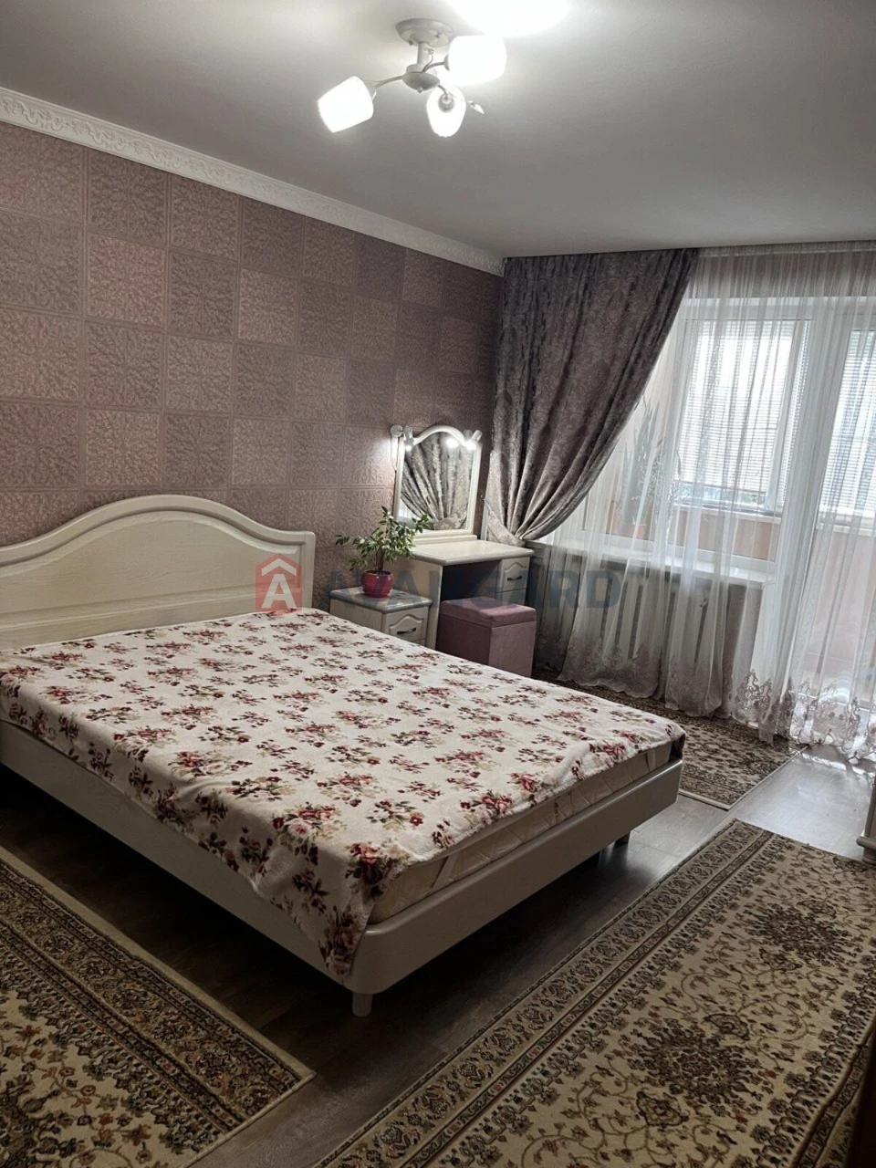 Продается трехкомнатная квартира