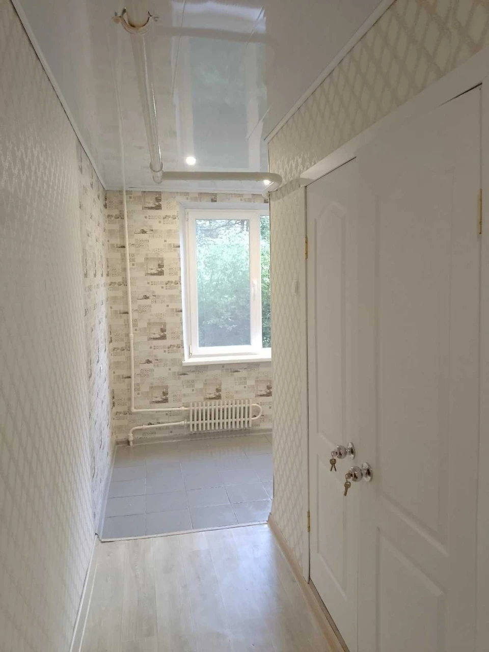 Sale of 1 room apartment in the village of Khrol