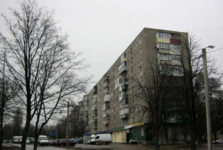 Продам 2-кімнатну квартиру з ремонтом на Нових домах!