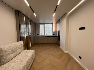 2-room apartment near the lake in the Manhattan up residential complex