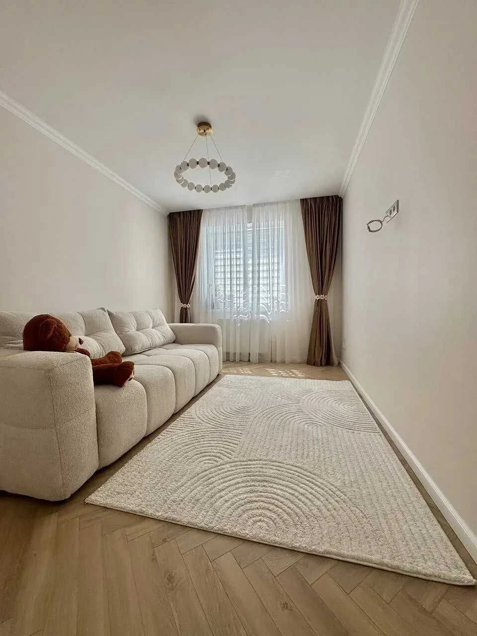 Spacious 3-bedroom apartment near Vesel
