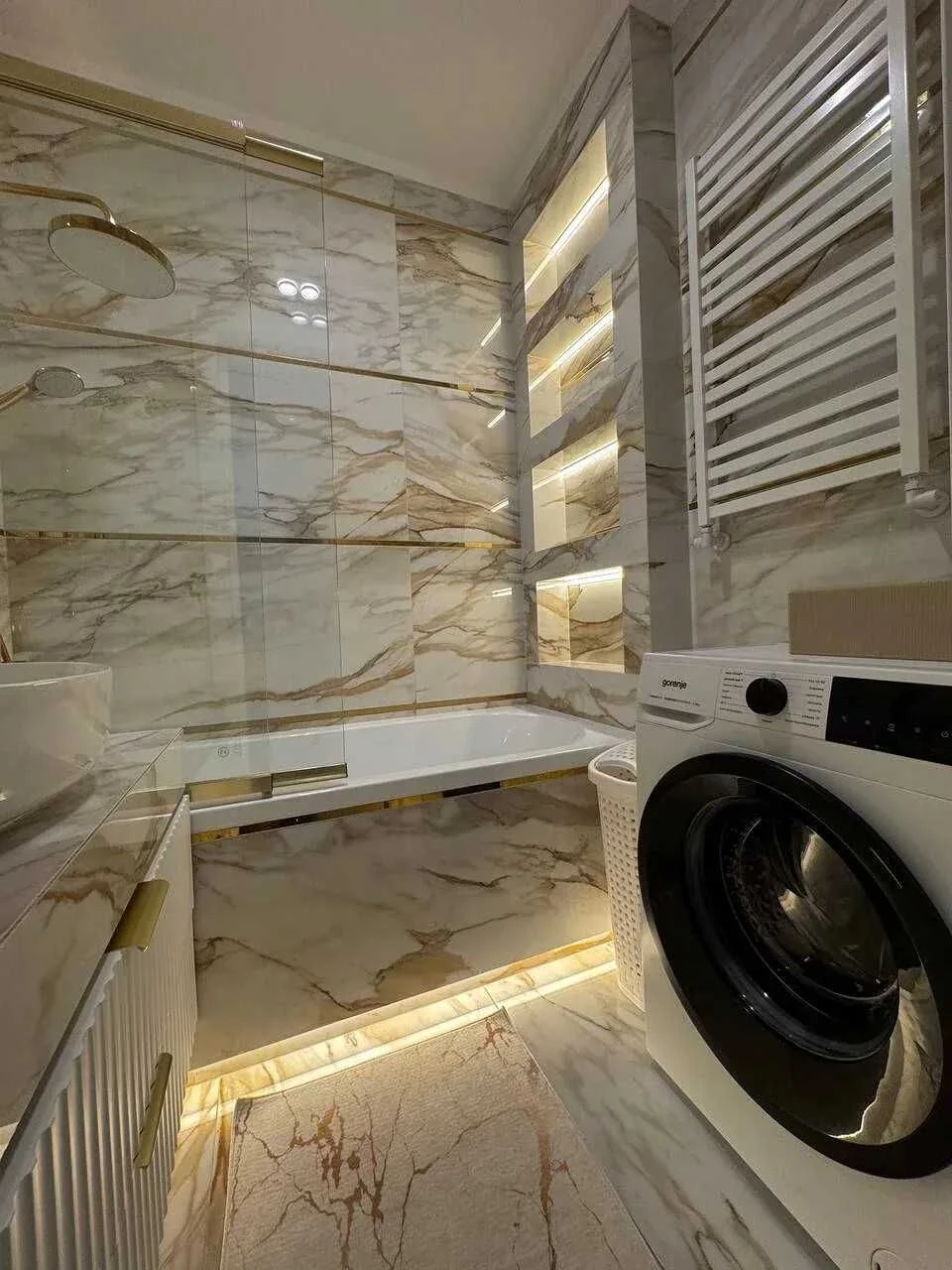 Spacious 3-bedroom apartment near Vesel