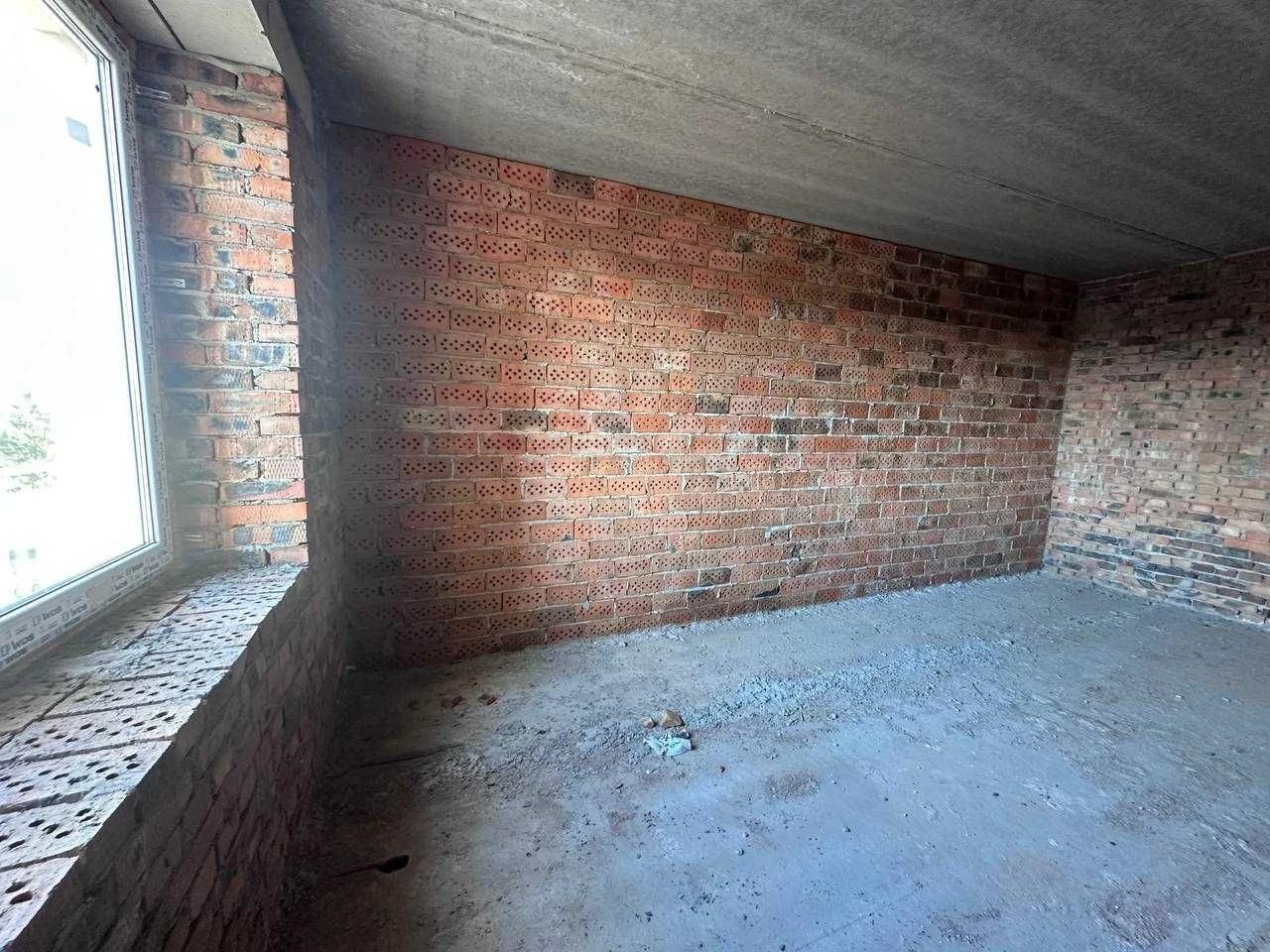 Sale of a 2-bedroom apartment
