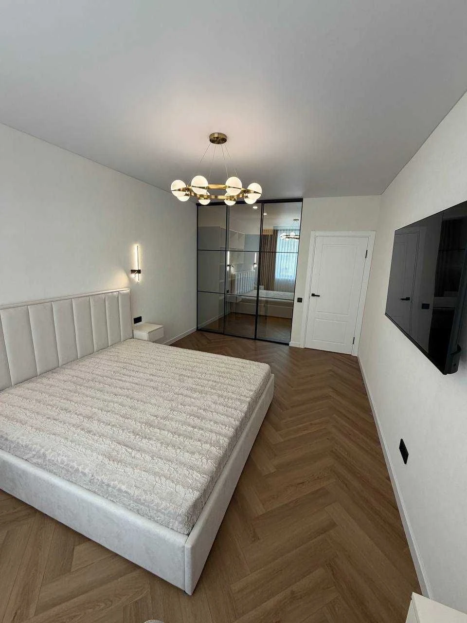 Amazing 2-bedroom new construction with designer renovation for sale!