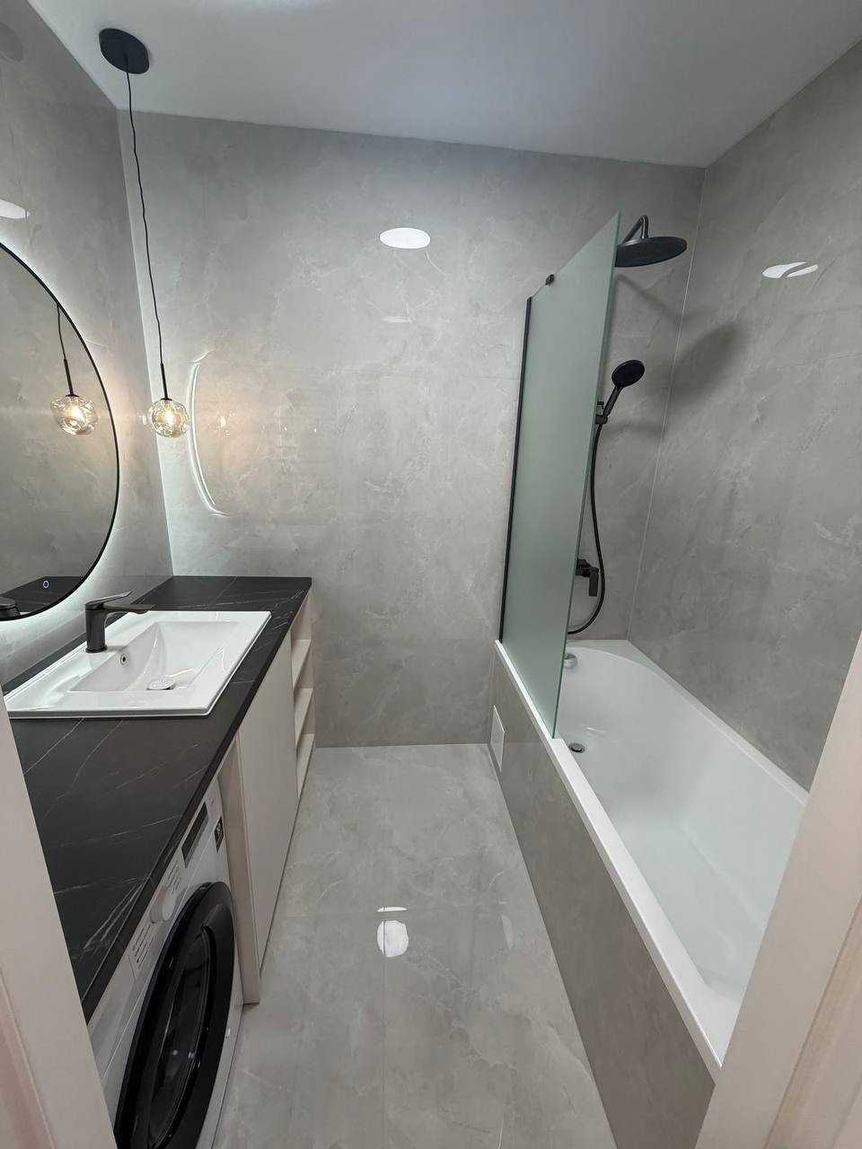 Amazing 2-bedroom new construction with designer renovation for sale!