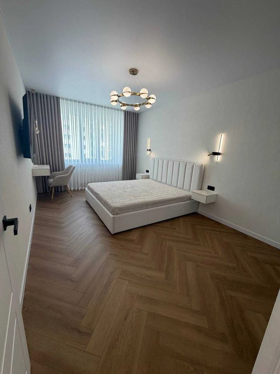 Amazing 2-bedroom new construction with designer renovation for sale!