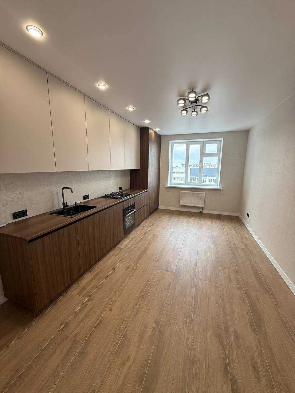 2-room apartment from Raush with furniture and appliances for $94,500! єОсе