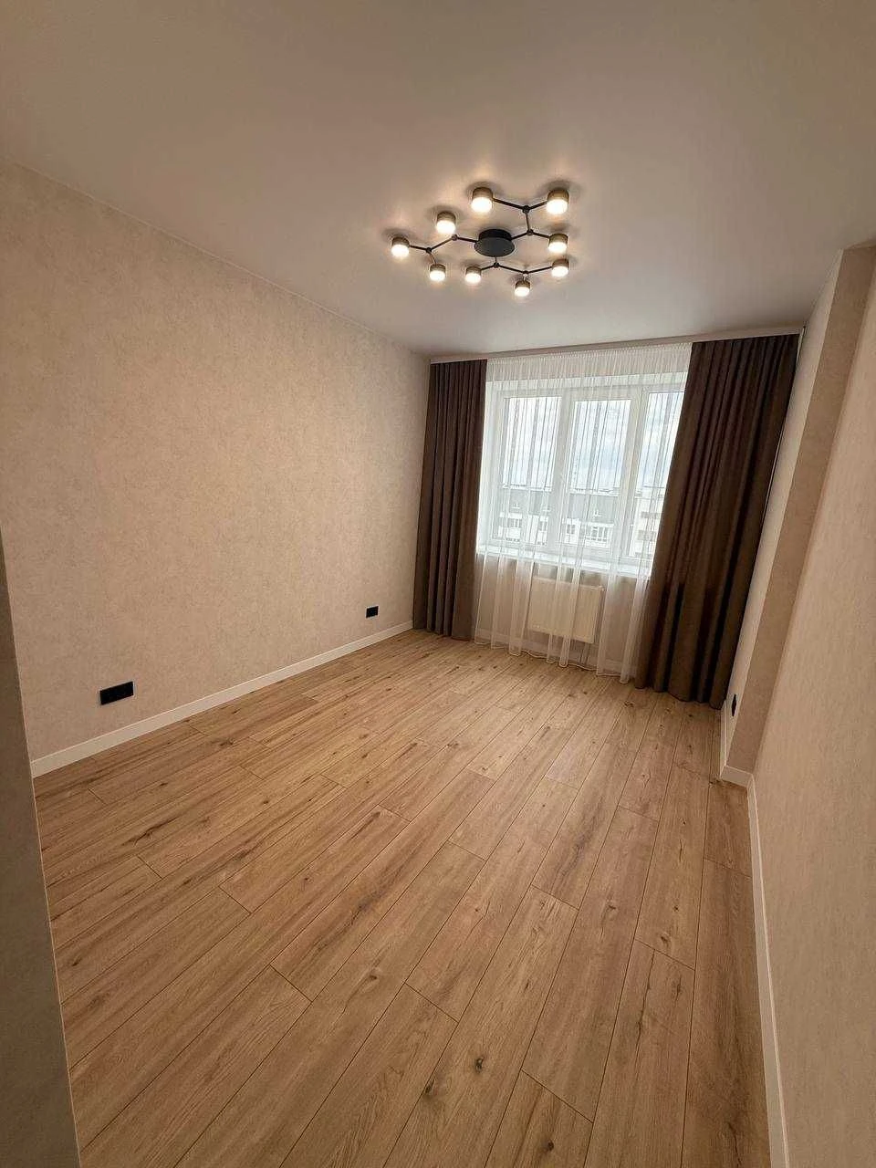 2-room apartment from Raush with furniture and appliances for $94,500! єОсе
