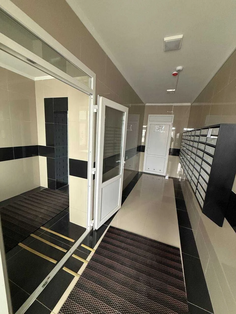 2-room apartment from Raush with furniture and appliances for $94,500! єОсе