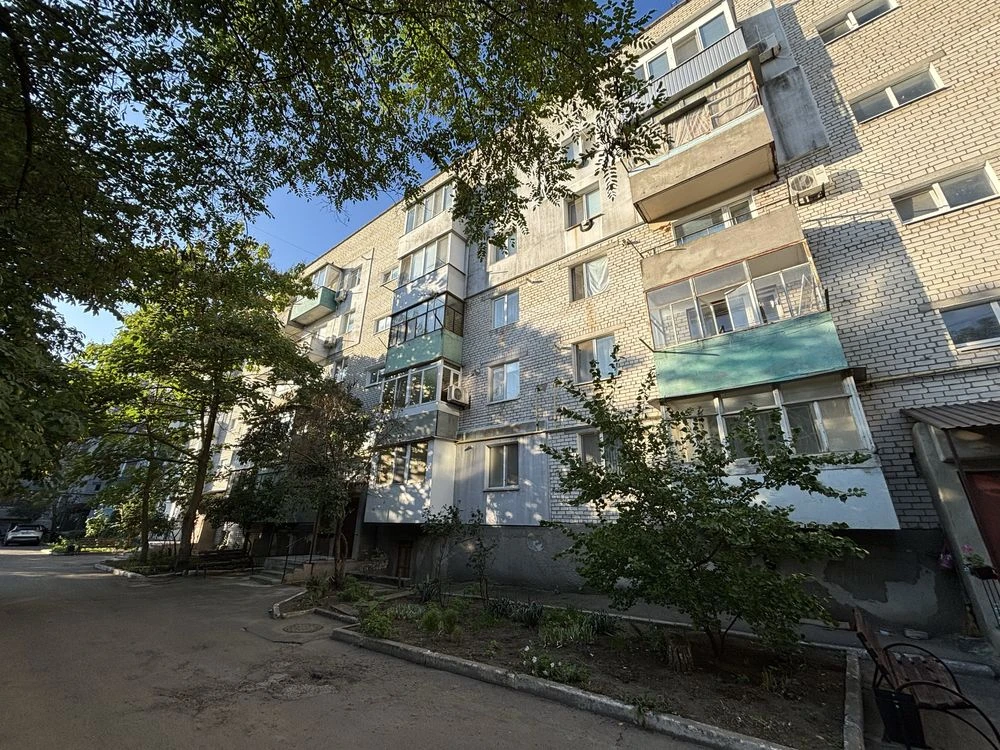 Продается однокомнатная квартира с автономным отоплением в Матвіевке