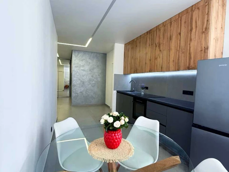 Apartment. Voskresenskaya st., Kyiv