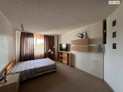 Long-Term Rental Apartment for Work