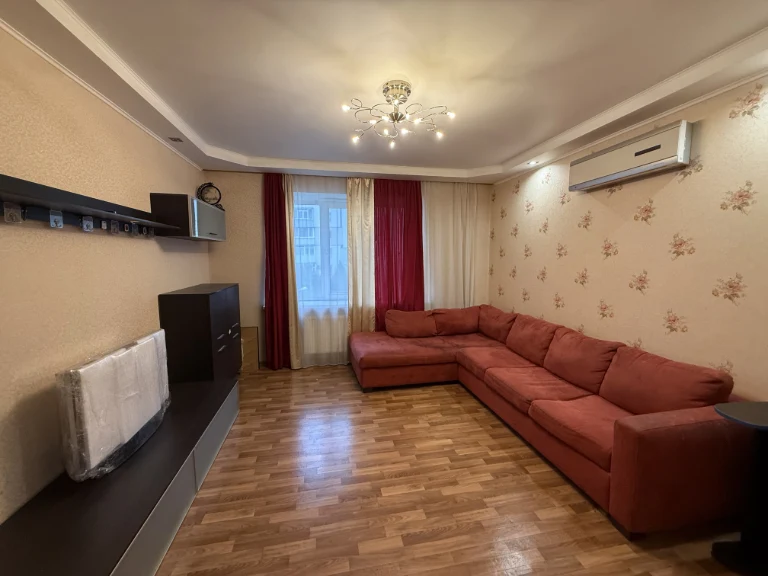 Продаж 2-Кімнатна квартира/ Нескорених