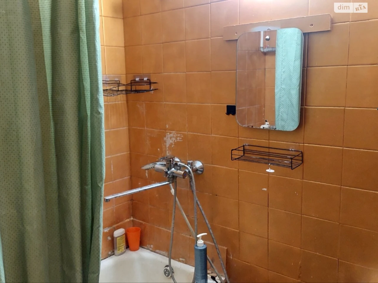 Long-Term Rental Apartment, Holosiiv