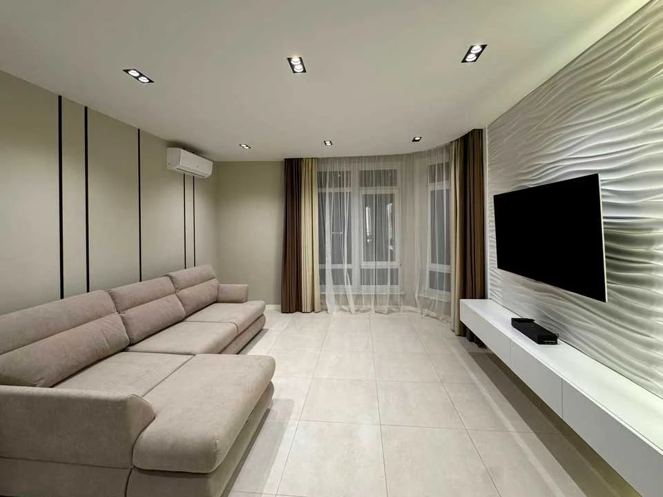 Apartment. Lviv, Kulparkivska St.