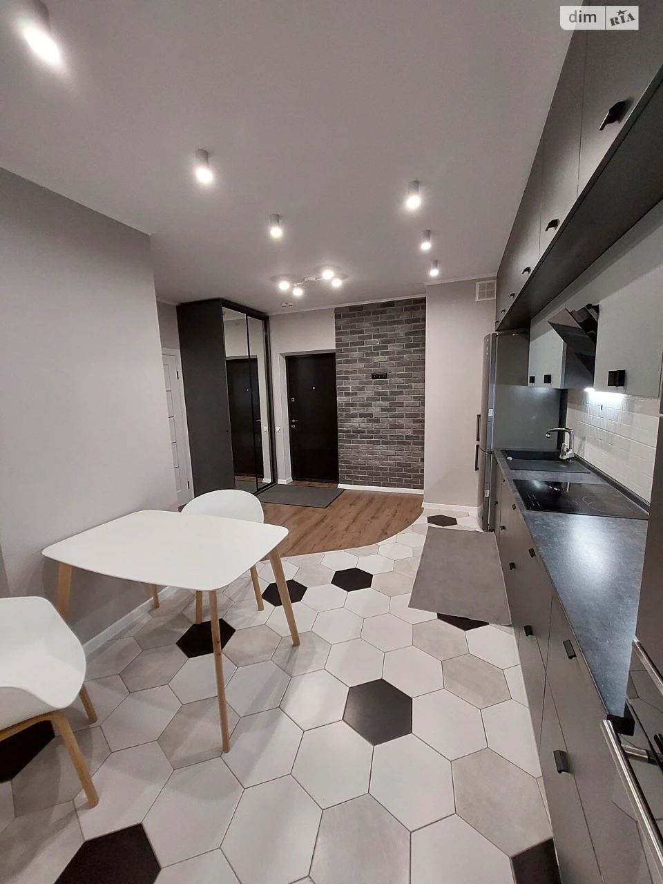 Long-Term Rental Apartment in Solomyansky District