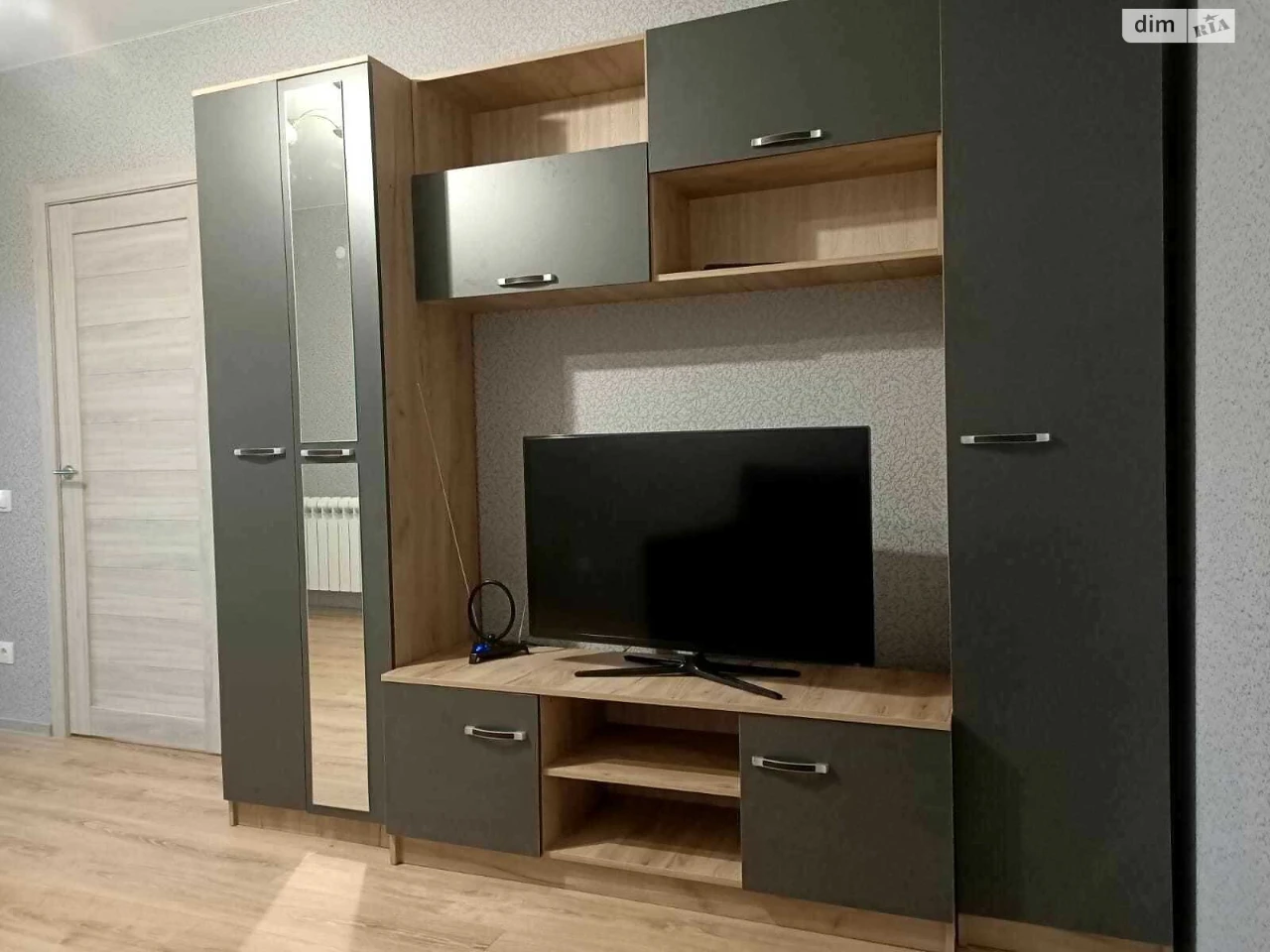 Long-Term Rental Apartment, Pozniaky
