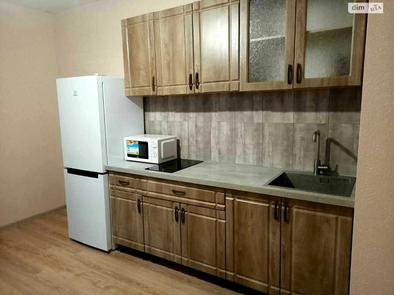 Long-Term Rental Apartment, Pozniaky