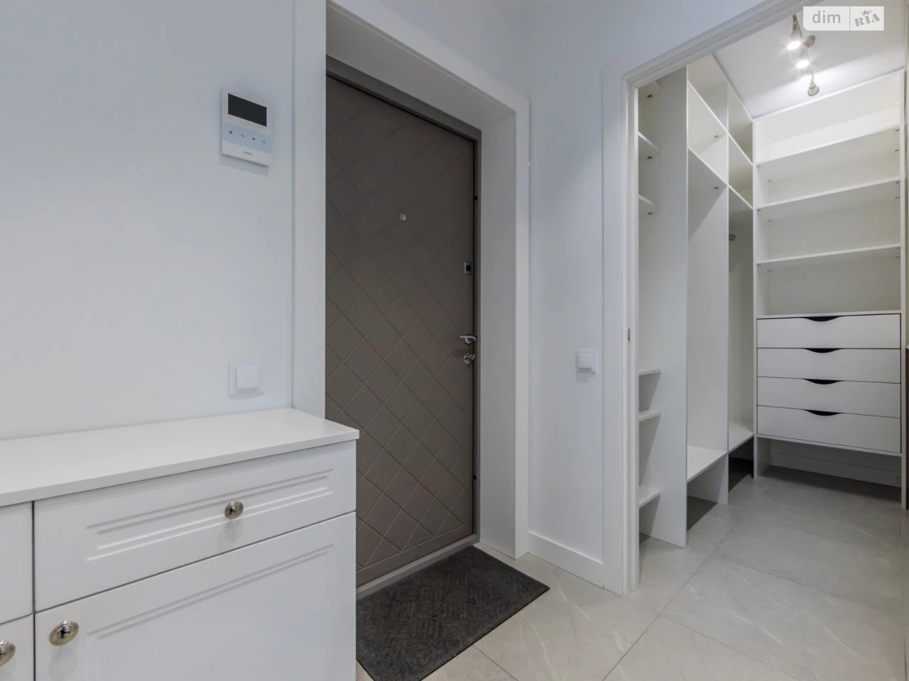 Sale of Apartment Mikysls'ka Slobidka