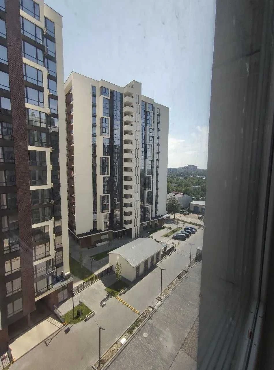 Sale of a RESALE 1-bedroom apartment in the Manhattan Sonata residential complex