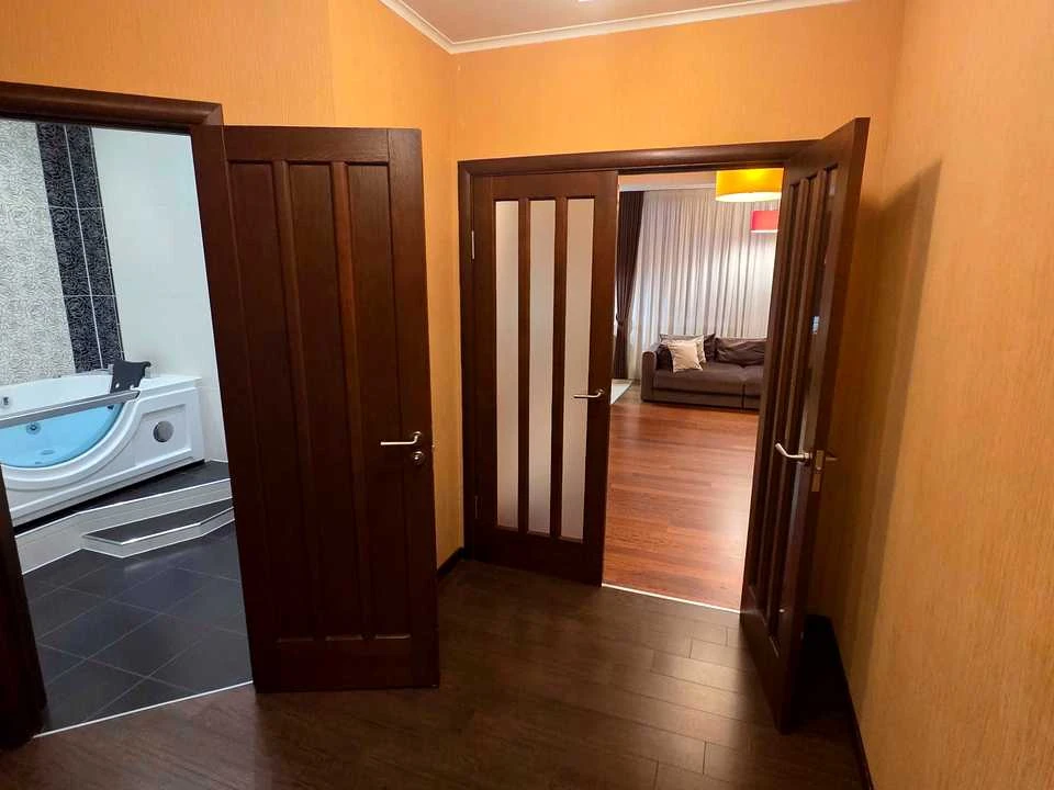Квартира. Київ, Велика Китаївська вул.
