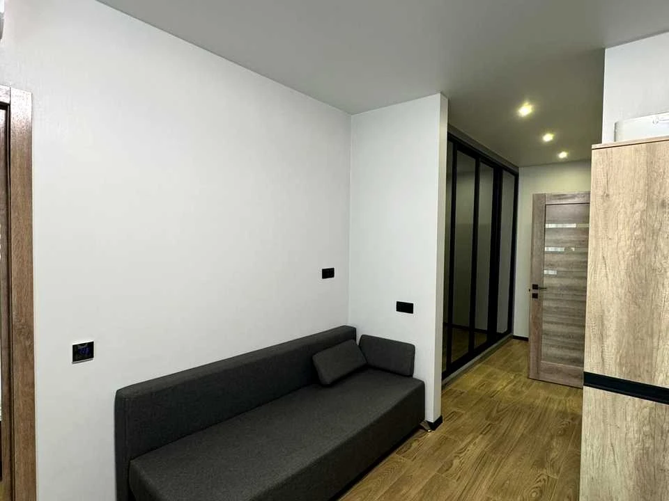 Apartment. Kyiv, Obolonsky Prospect.
