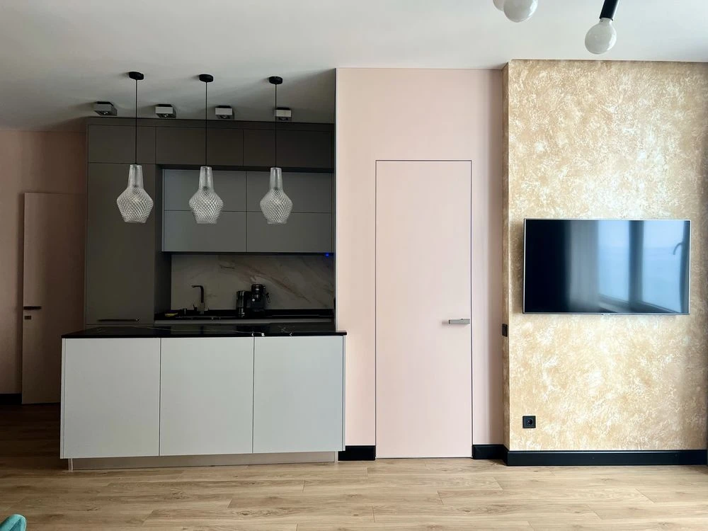 Продам квартиру на Каманина, с видом моря