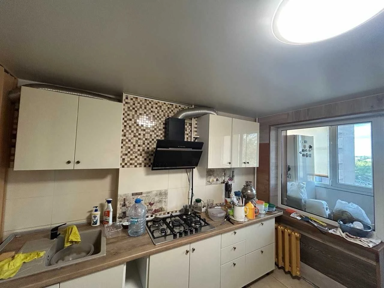 For Sale: Four-room apartment at 75 Manevikh Street