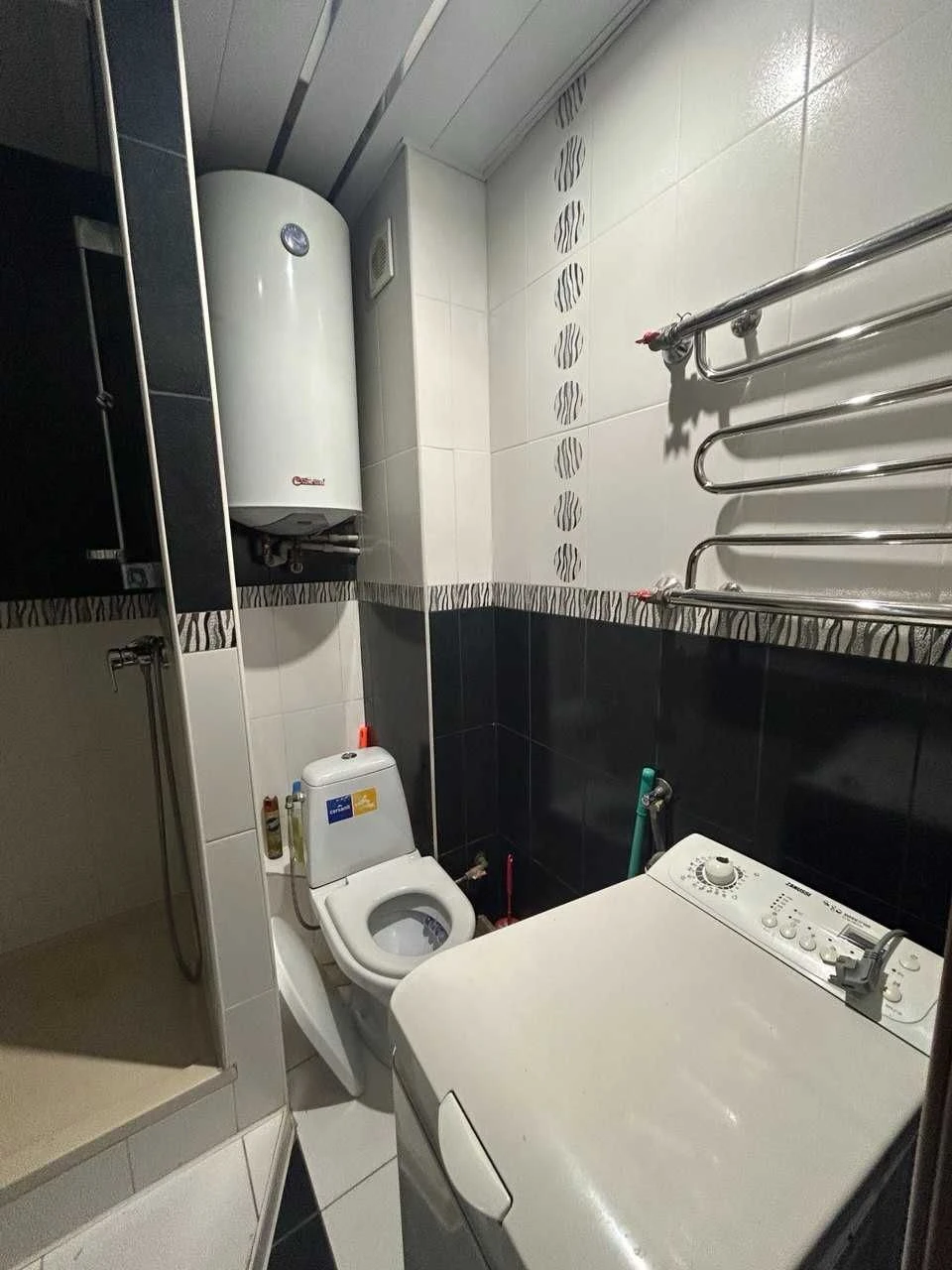For Sale: Four-room apartment at 75 Manevikh Street