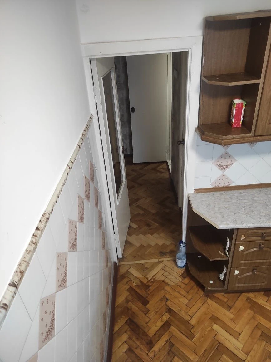 Двохкімнатна в раєні офісцетру на подільські