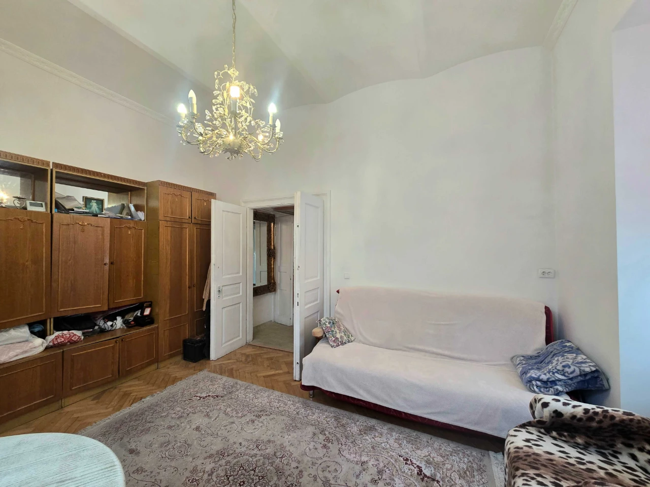 Apartment for sale in the center of Lviv, Vicheva Street