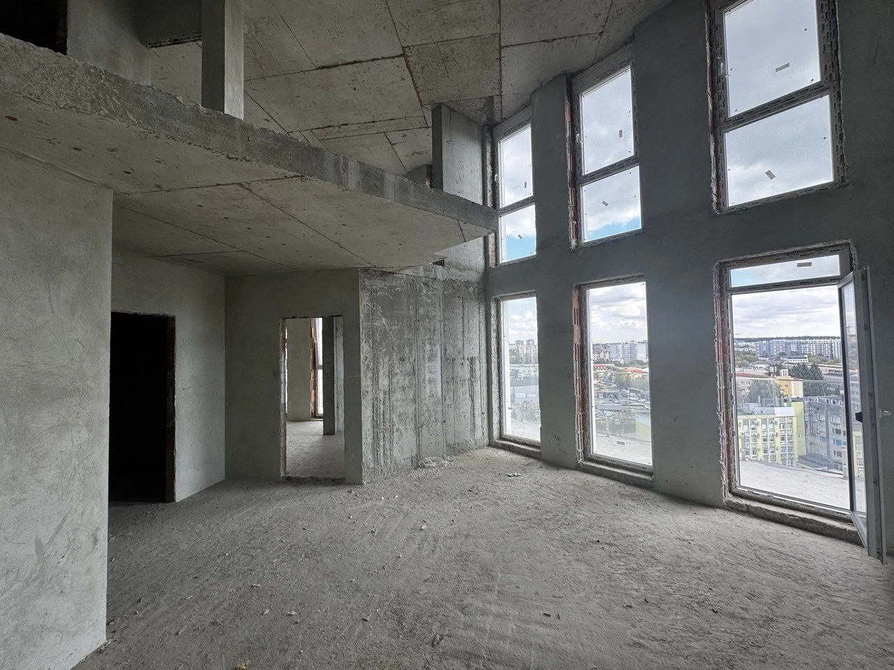 Продаж  3-кімнатної квартири в новобудові ЖК Five Address (в