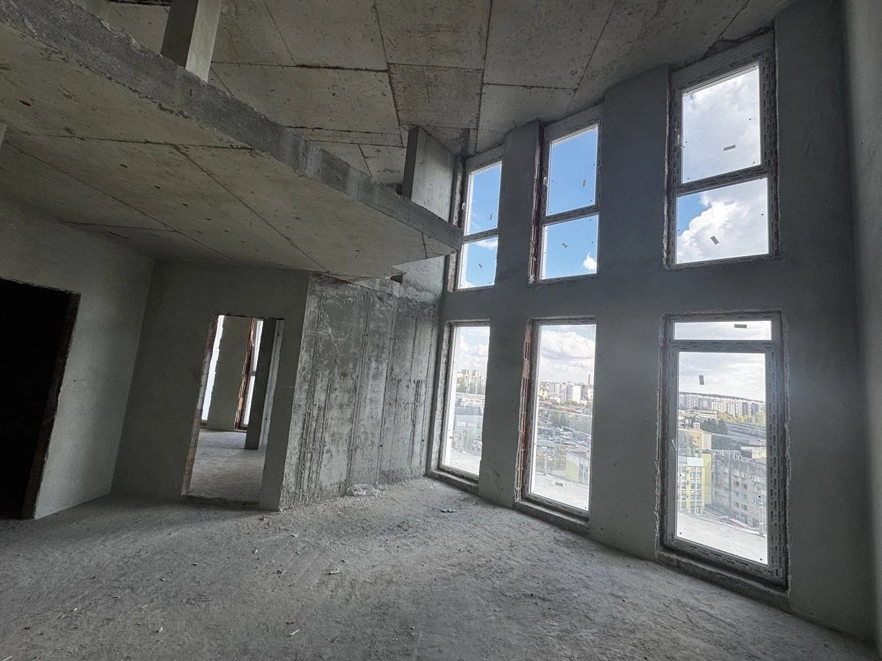 Продаж  3-кімнатної квартири в новобудові ЖК Five Address (в