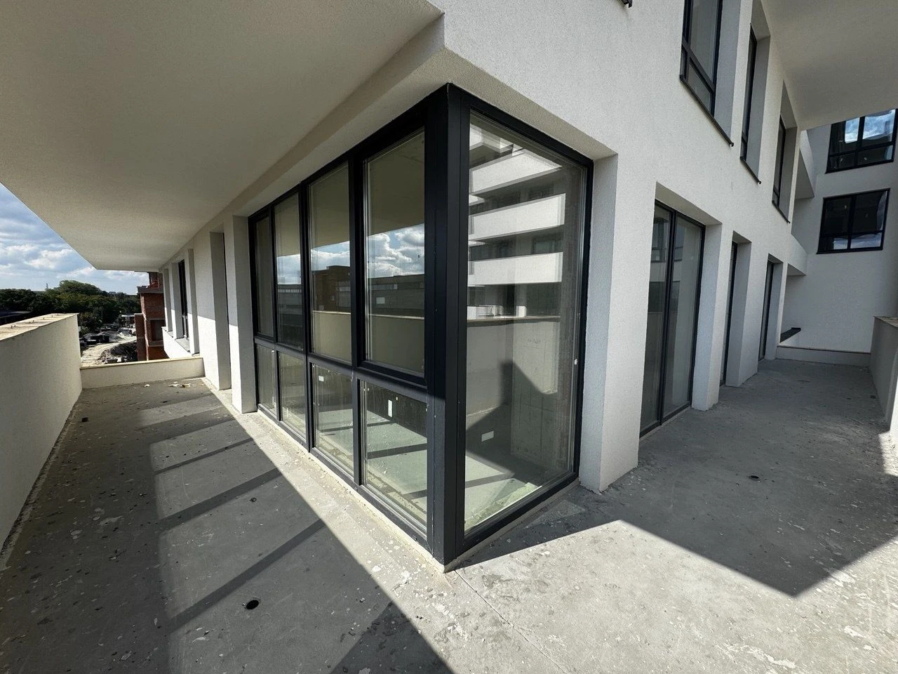 Продаж 2-кімнатної квартири в новобудові ЖК Five Address (ву