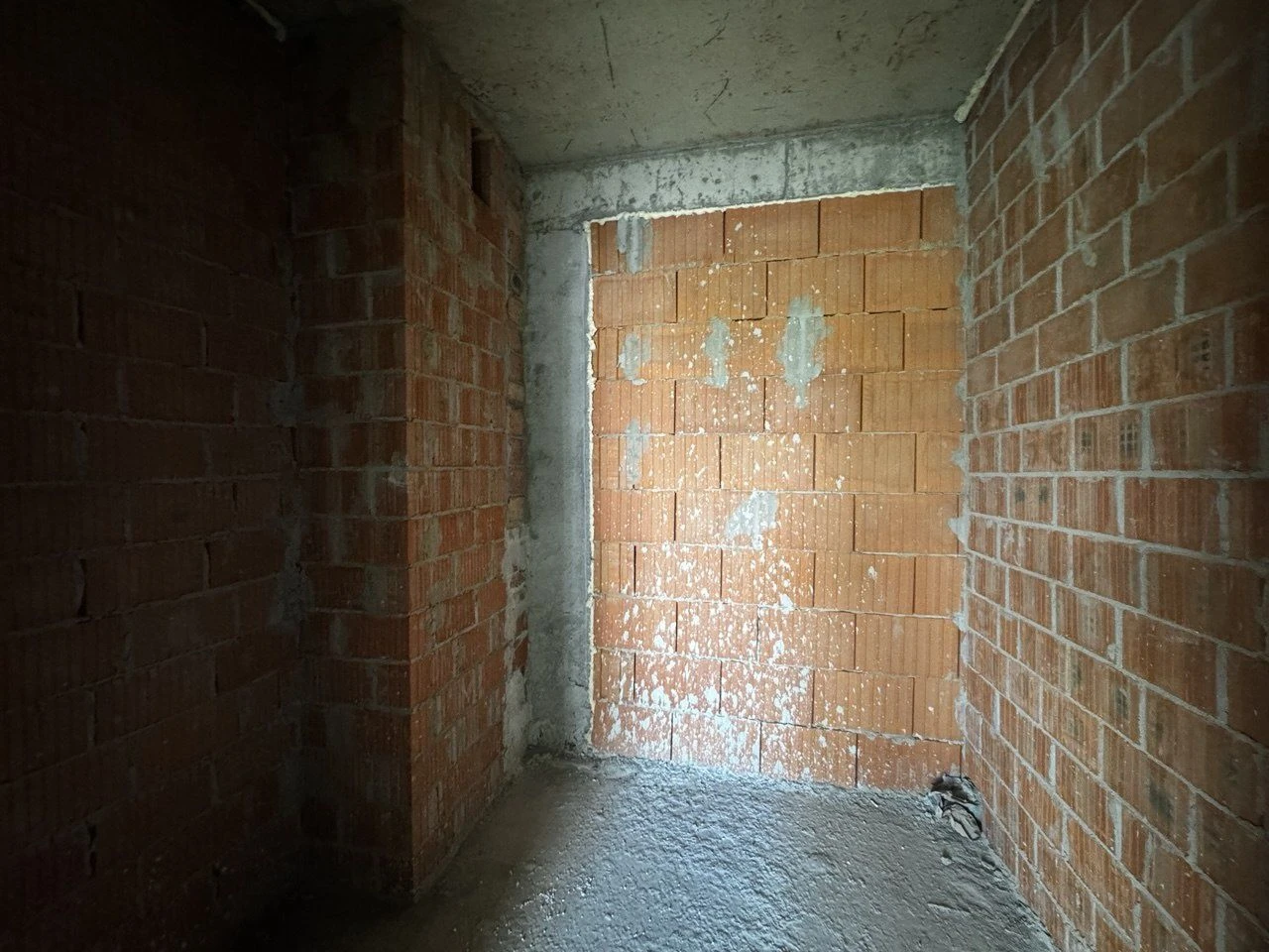 Продаж 2-кімнатної квартири в новобудові ЖК Five Address (ву