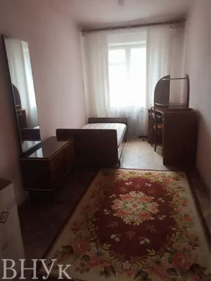 Продаю 3км квартиру, з хорошим розташуванням!
