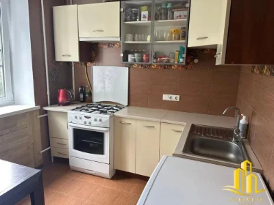 Продаж 3-к квартири; Вул. Лазаренка
